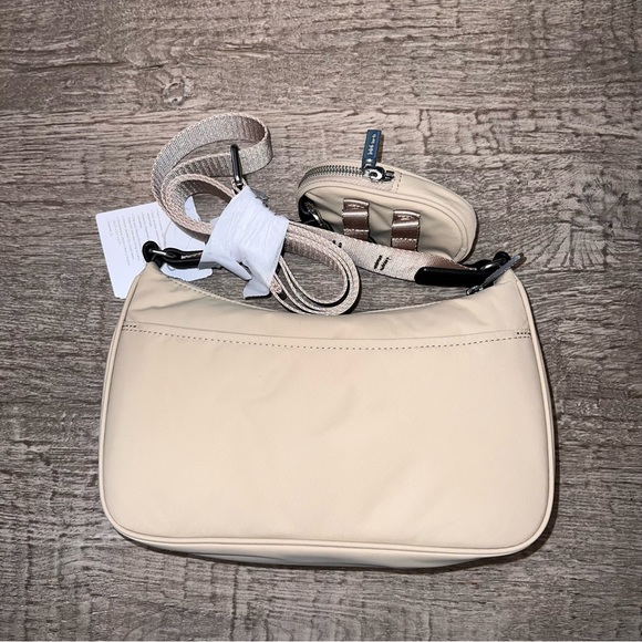 NWT LULULEMON Crossbody with Nano Pouch 2L Trench New with Tags TRNH - Picture 10 of 10